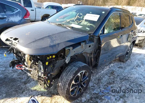 2023 Jeep Compass Limited 4X4 z USA, uszkodzony, nr VIN 3C4NJDCN6PT525630